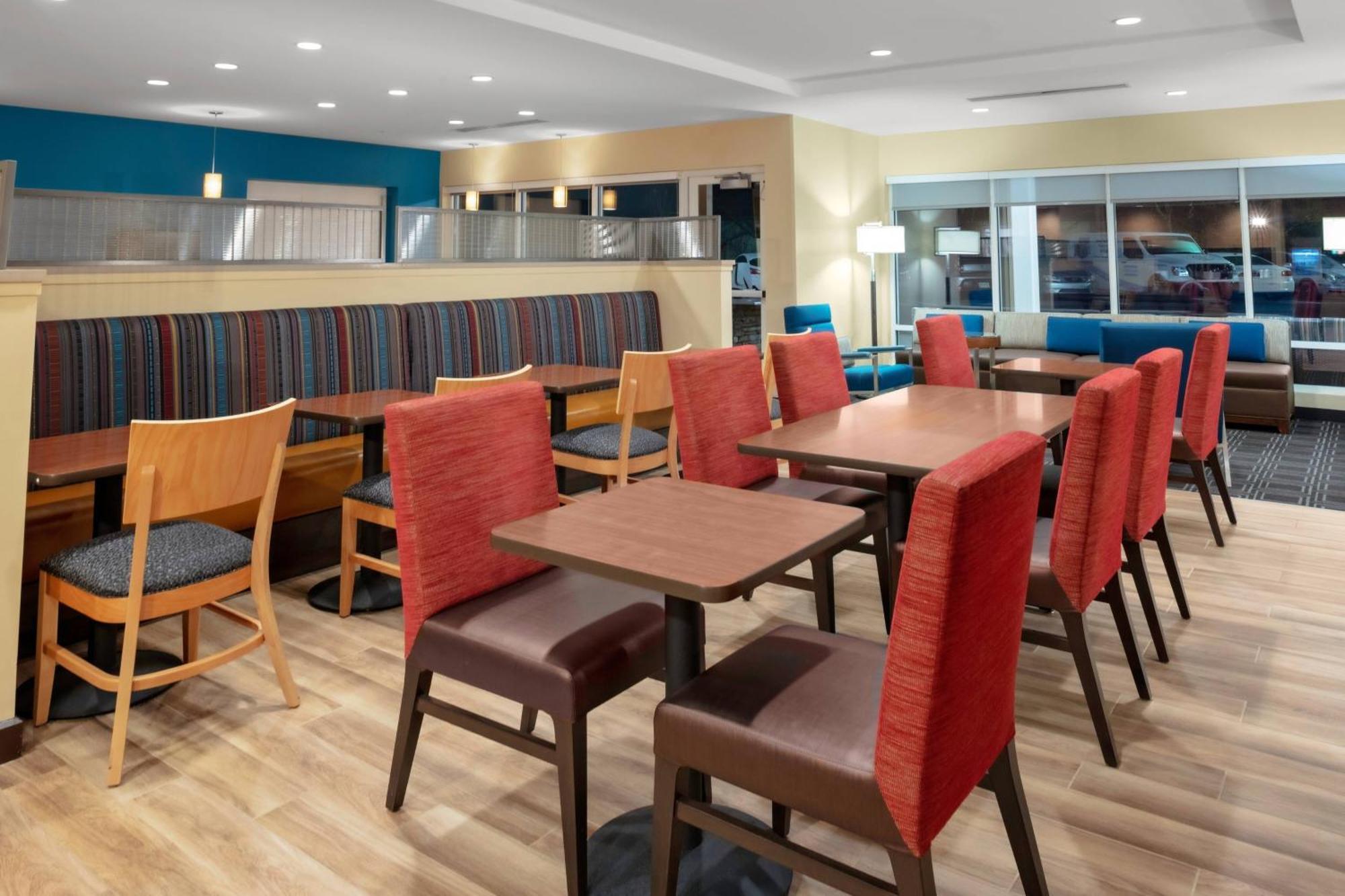 Towneplace Suites By Marriott Gainesville Exterior foto
